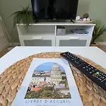 Vue Basilique, Au Coeur De La Vieille アパート