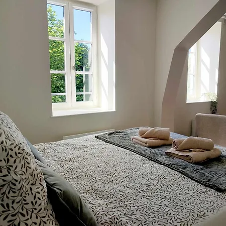 Appartement Vue Basilique, Au Cœur De La Vieille