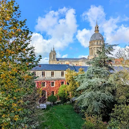 Vue Basilique, Au Coeur De La Vieille Apartmán